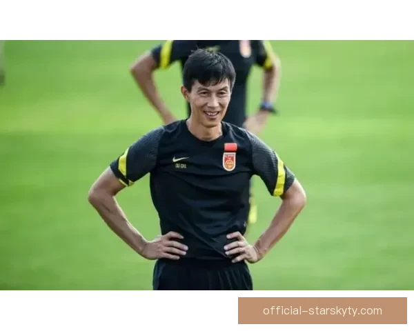 名义主队越南着红国足改穿白衣