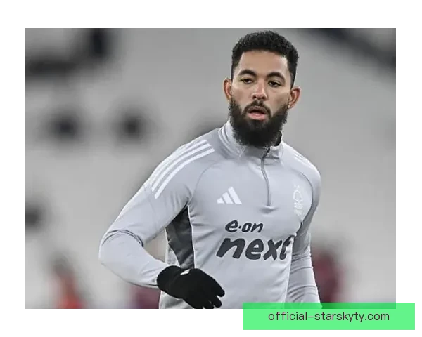 Herewego罗马诺维拉租买路易斯